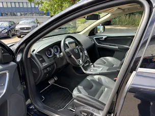Volvo XC60 3.0 T6 R-Design AWD