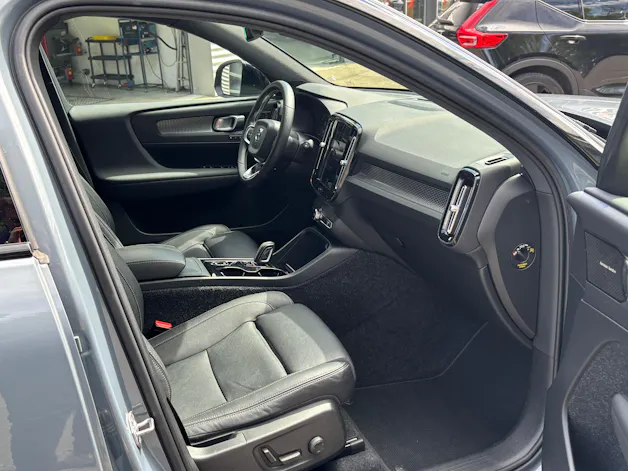 Volvo XC40 2.0 T5 R-Design AWD