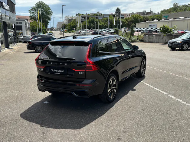 Volvo XC60 2.0 B5 MH Plus Dark AWD