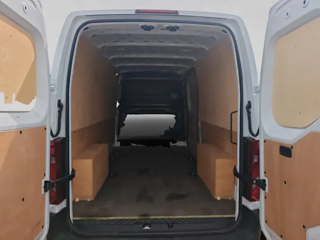 Renault Master T35 2.0 Blue dCi 130 L3H2 Extra