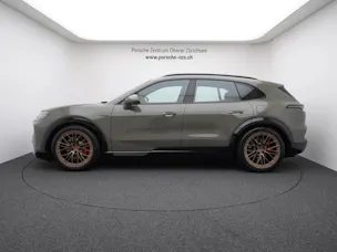 Porsche Cayenne S Electric