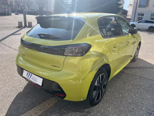 Peugeot 208 1.2 Hybrid Allure Premium