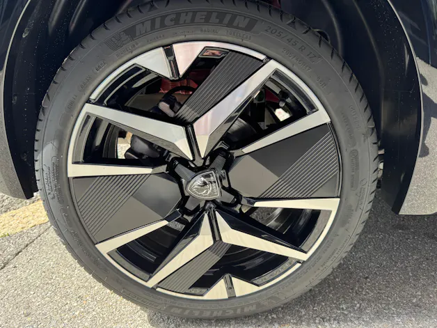 Peugeot 208 1.2 Hybrid 145 GT
