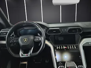 Lamborghini Urus E-Gear