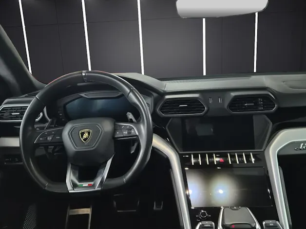 Lamborghini Urus E-Gear