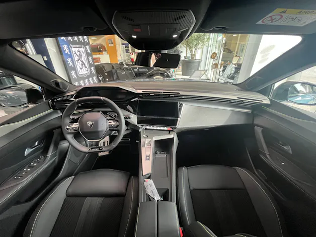 Peugeot 308 SW 1.2 Hybrid GT