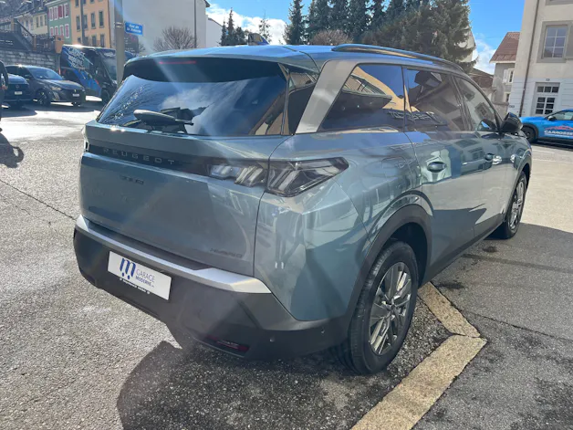 Peugeot 5008 1.2 Hybrid Allure Premium