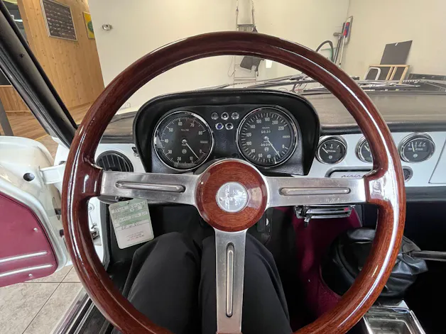 Alfa Romeo SPIDER Duetto Osso di Seppia