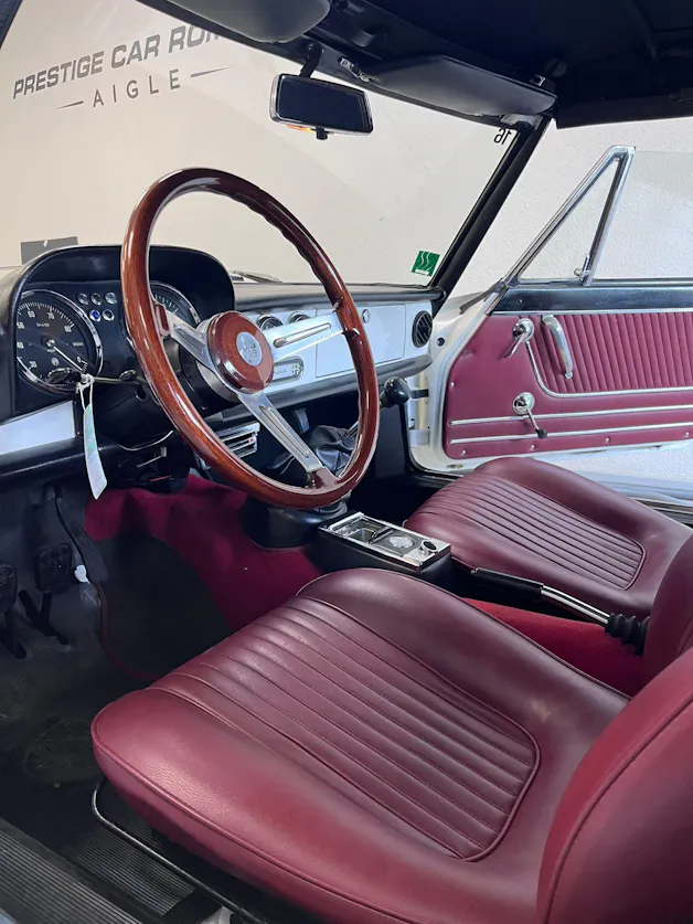 Alfa Romeo SPIDER Duetto Osso di Seppia