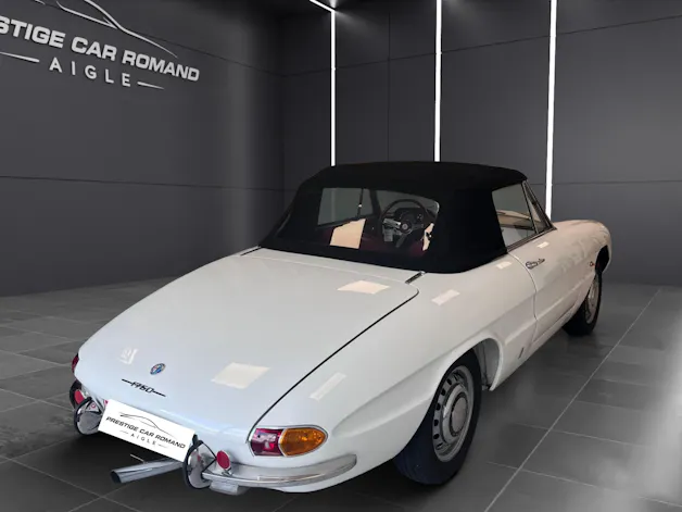 Alfa Romeo SPIDER Duetto Osso di Seppia