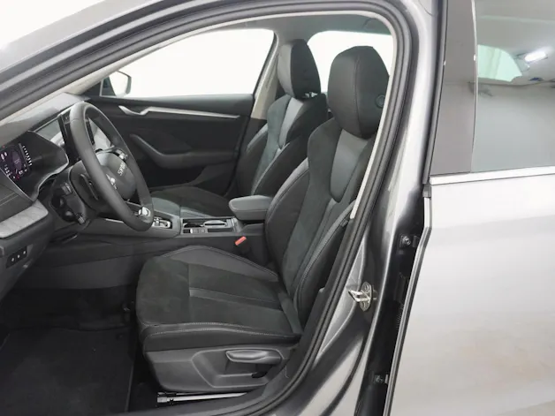 Škoda Octavia 1.5 TSI mHEV Selection-Lounge DSG