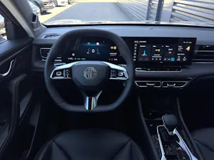 MG HS 1.5 Hybrid Luxury