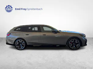 BMW i5 M60 xDrive / ab 0,99% Leasing bei Abschluss einer Protect Autoversicherung