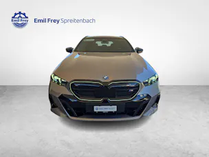 BMW i5 M60 xDrive / ab 0,99% Leasing bei Abschluss einer Protect Autoversicherung