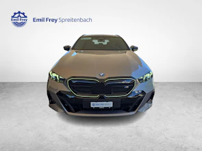 Fahrzeugbild BMW i5 M60 xDrive / ab 0,99% Leasing bei Abschluss einer Protect Autoversicherung