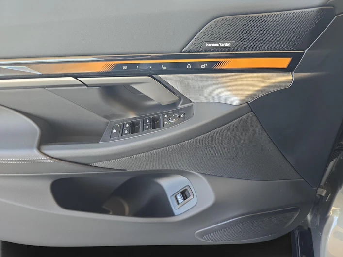Fahrzeugbild BMW i5