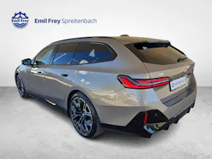 BMW i5 M60 xDrive / ab 0,99% Leasing bei Abschluss einer Protect Autoversicherung