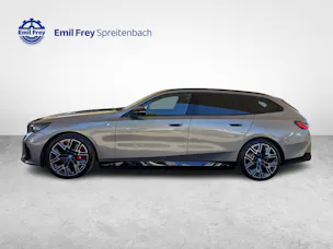 BMW i5 M60 xDrive / ab 0,99% Leasing bei Abschluss einer Protect Autoversicherung