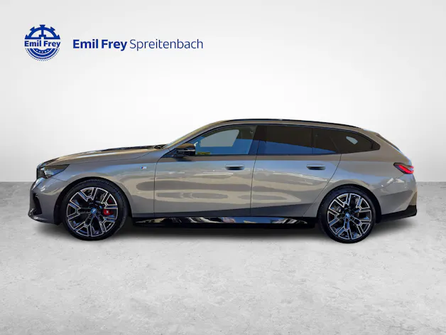 BMW i5 M60 xDrive / ab 0,99% Leasing bei Abschluss einer Protect Autoversicherung
