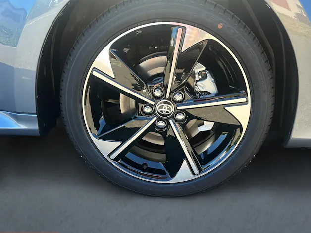 Toyota Yaris 1.5 VVT-i HSD Premium