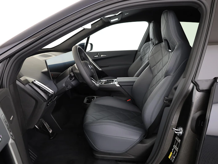 immagine del veicolo BMW iX