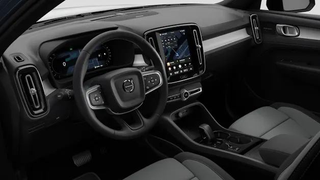 Volvo XC40 2.0 B3 MH Plus Dark
