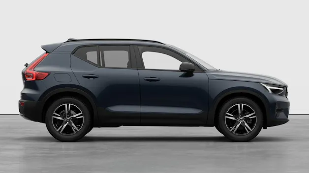 Volvo XC40 2.0 B3 MH Plus Dark