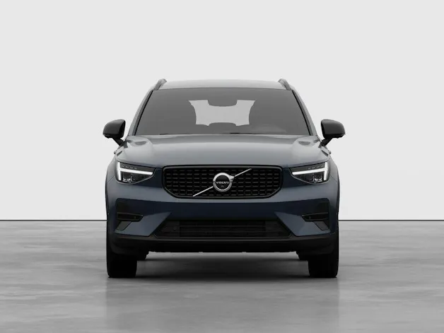 Volvo XC40 2.0 B3 MH Plus Dark