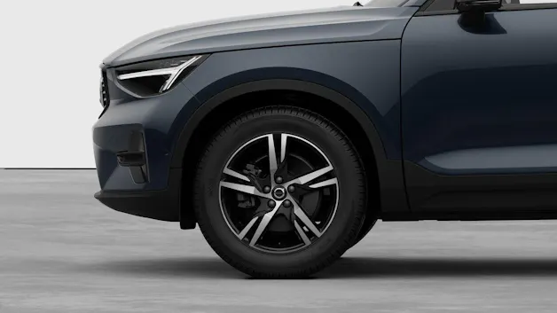 Volvo XC40 2.0 B3 MH Plus Dark