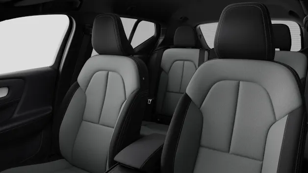 Volvo XC40 2.0 B3 MH Plus Dark