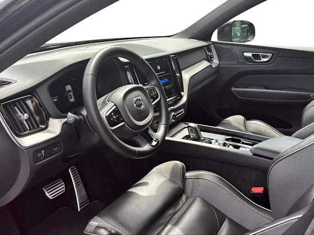 Volvo XC60 2.0 B5 MH R-Design AWD