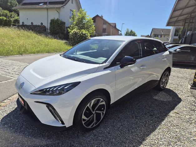 MG 4 64kWh Premium