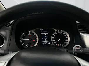 Nissan Navara 2.3 dCi Double Cab N-Connecta MT