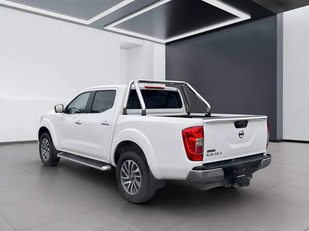 Nissan Navara 2.3 dCi Double Cab N-Connecta MT