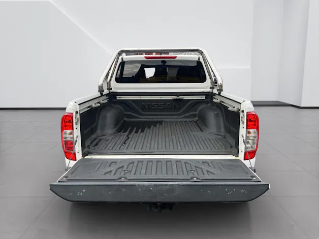 Nissan Navara 2.3 dCi Double Cab N-Connecta MT