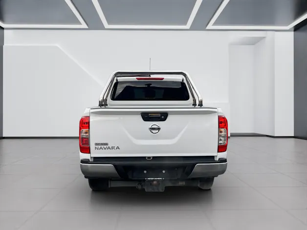 Nissan Navara 2.3 dCi Double Cab N-Connecta MT