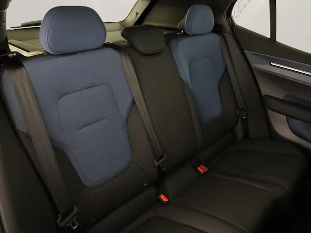 Volvo EX30 CC E60 Twin Performance AWD