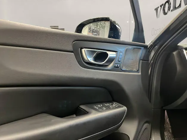 Volvo XC60 2.0 T8 TE R-Design eAWD