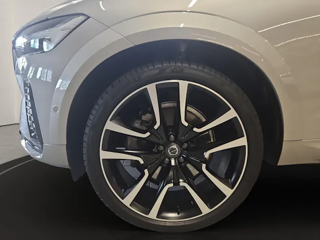 Volvo XC60 2.0 B4 MH Ultimate Dark AWD