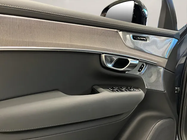 Volvo XC90 2.0 T8 TE XCLUSIVE Edition Dark eAWD