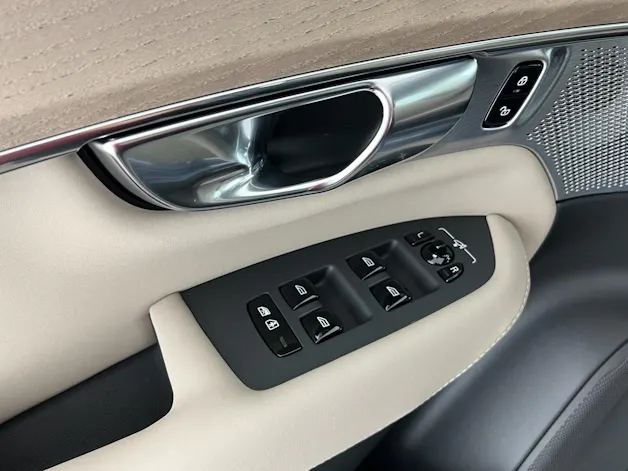 Volvo XC90 2.0 T8 TE Ultra Dark eAWD