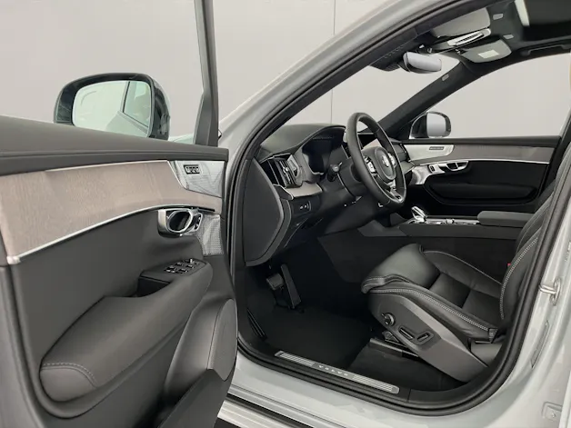 Volvo XC90 2.0 T8 TE Ultra Dark eAWD
