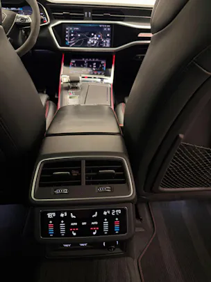 Audi RS6 Avant 4.0 V8 TFSI quattro T-Tronic