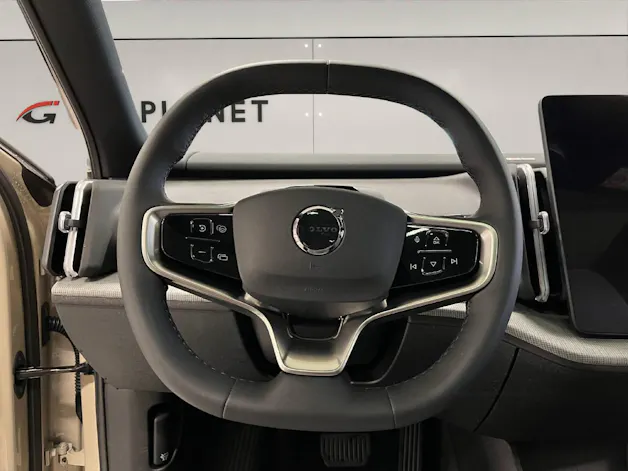 Volvo EX30 Twin Ultra Performance