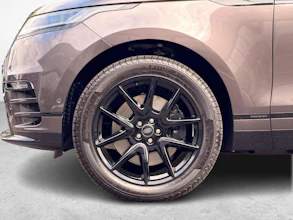 https://vehicle.imgix.net/4387973/3c6e554b-24e9-4d7c-97ce-79d4f076d5d4.jpg