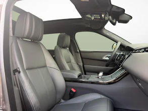 https://vehicle.imgix.net/4387973/b8ab4bf8-4faf-4fde-961a-e20163972c7f.jpg