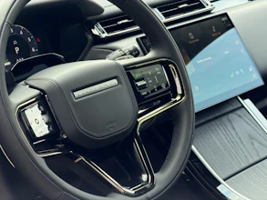https://vehicle.imgix.net/4387973/cf39e2fe-419a-42da-bf07-c93f85bf7239.jpeg
