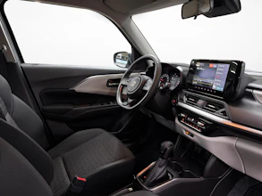 https://vehicle.imgix.net/4387978/7e92a770-2a04-48bf-9851-8216ed279f09.jpg