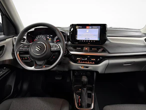 https://vehicle.imgix.net/4387978/cebe449c-4dd8-44d1-aa93-cc437fc1facb.jpg