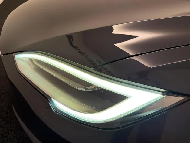 Tesla Model S 75 D
